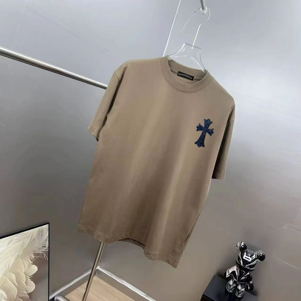ch～ 《 》 tee ， Same Style ， : Black White Coffee Brown Size：S（90-130 ） M（125-150 ） L（135-165 ） XL（160-190 ） XXL（185 ）